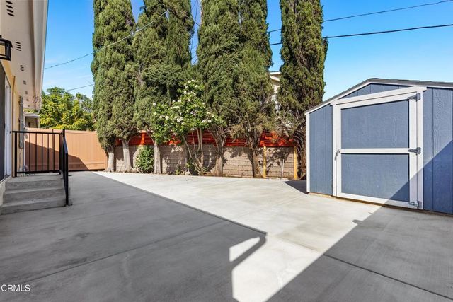 7552 Bloomington Avenue, Burbank, CA 91504