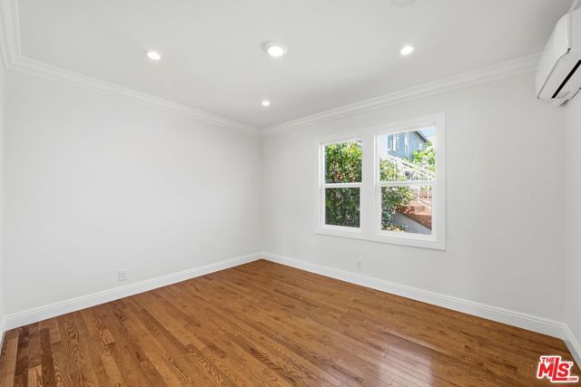 1321 Orange Grove Avenue, Glendale, CA 91205