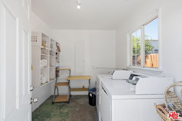 1321 Orange Grove Avenue, Glendale, CA 91205