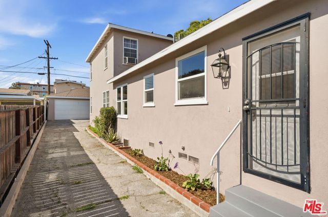 1321 Orange Grove Avenue, Glendale, CA 91205