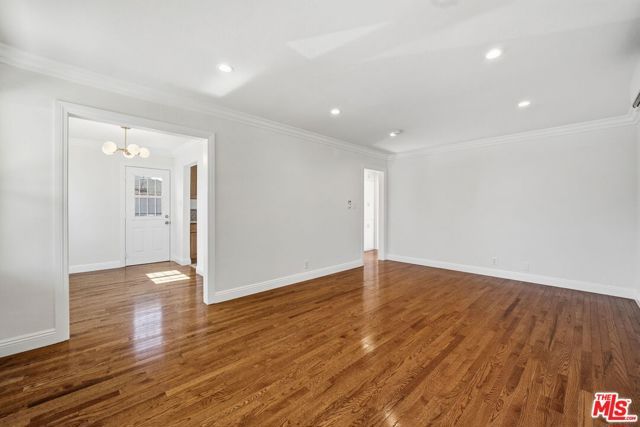 1321 Orange Grove Avenue, Glendale, CA 91205