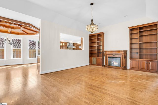11 Country Squire Court, Greenville, SC 29615