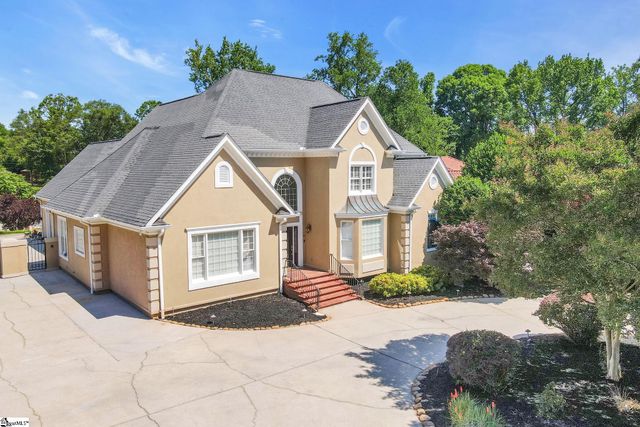 11 Country Squire Court, Greenville, SC 29615