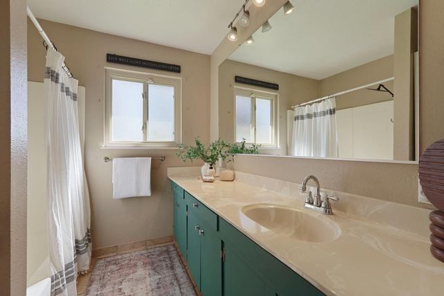 2539 E Woodson Rd, Acampo, CA 95220