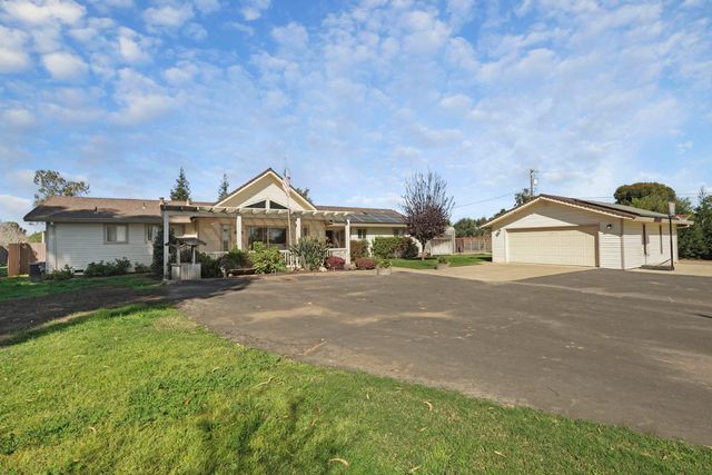 2539 E Woodson Rd, Acampo, CA 95220