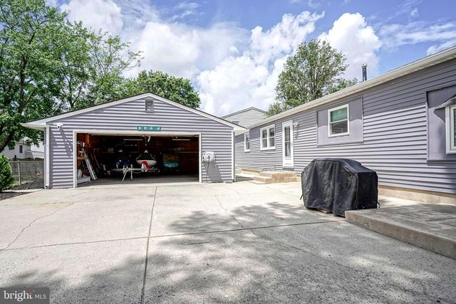 316 RONALD AVE, Glassboro, NJ 08028