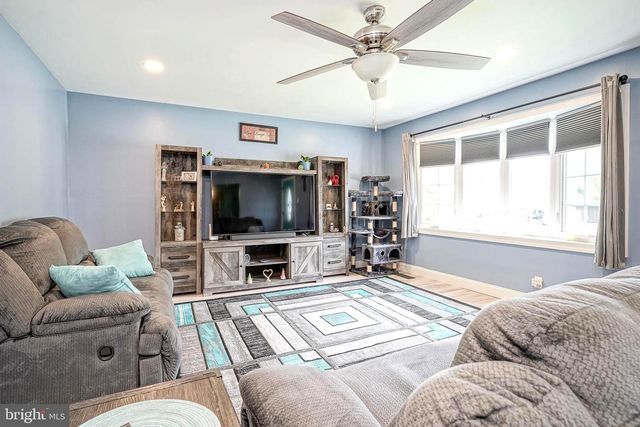 316 RONALD AVE, Glassboro, NJ 08028