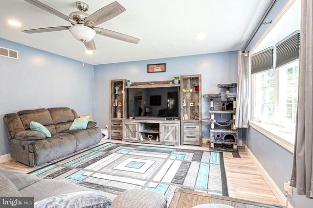 316 RONALD AVE, Glassboro, NJ 08028