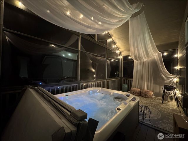 2927 Fenmoor Lane SE, Olympia, WA 98501