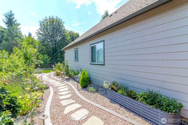 2927 Fenmoor Lane SE, Olympia, WA 98501