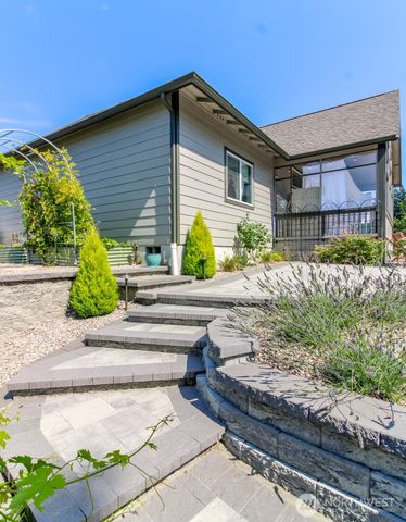 2927 Fenmoor Lane SE, Olympia, WA 98501