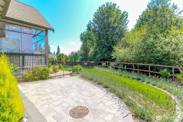 2927 Fenmoor Lane SE, Olympia, WA 98501