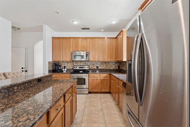 10484 EASTPARK LAKE DRIVE, Orlando, FL 32832