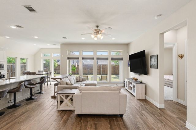 1423 Daisy Corner Drive, Celina, TX 75078