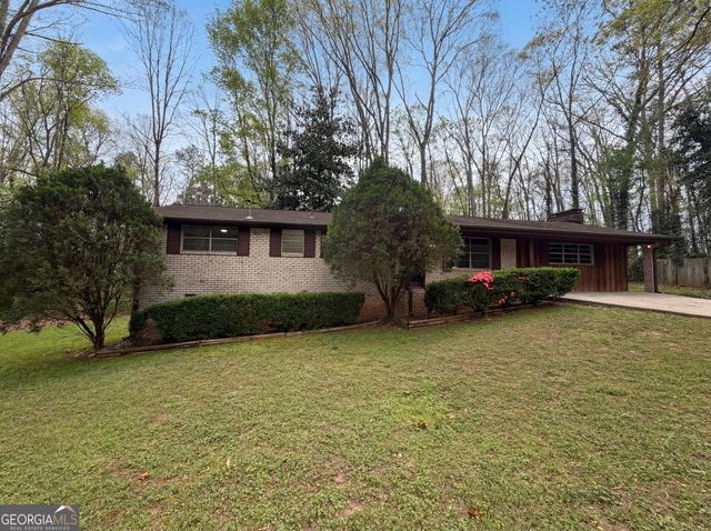6372 S Skyline Drive, Douglasville, GA 30135