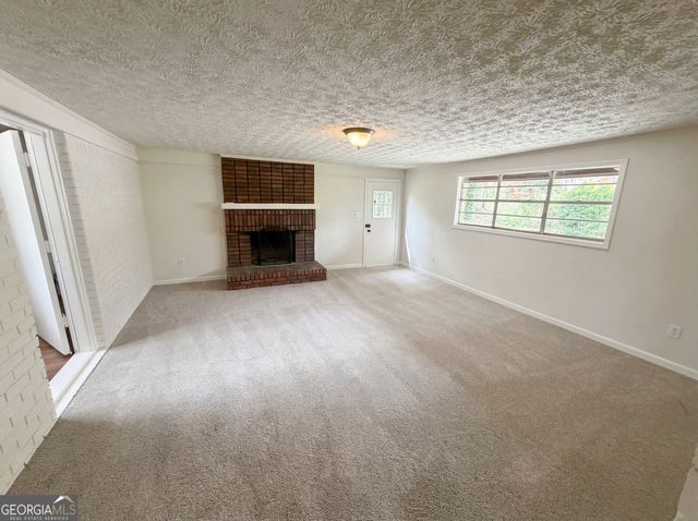 6372 S Skyline Drive, Douglasville, GA 30135