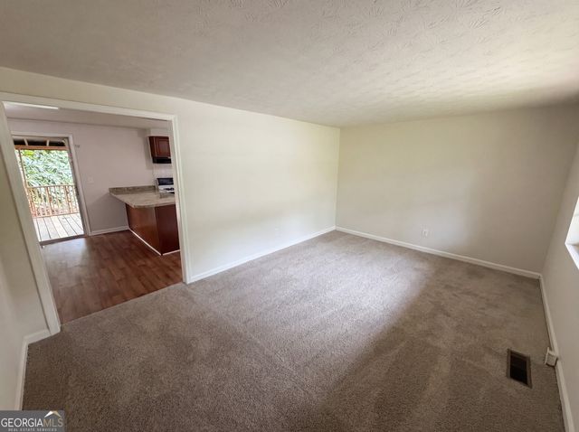 6372 S Skyline Drive, Douglasville, GA 30135