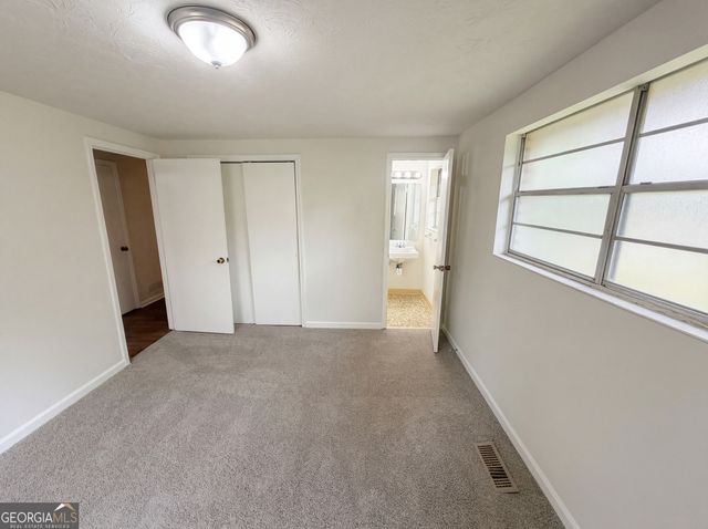 6372 S Skyline Drive, Douglasville, GA 30135