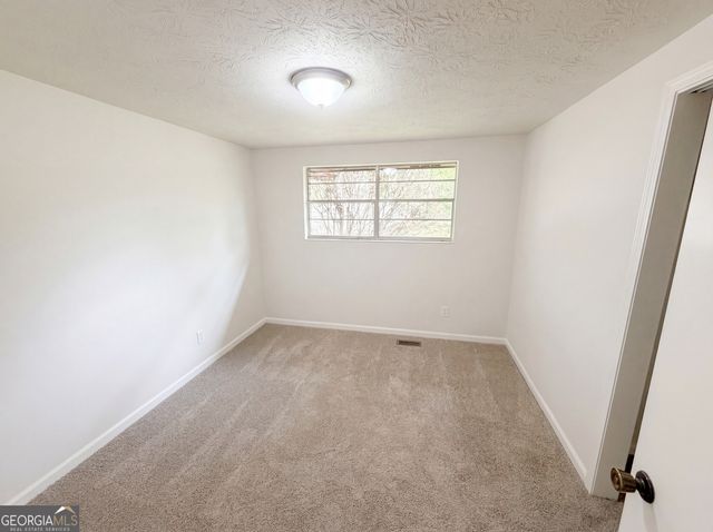 6372 S Skyline Drive, Douglasville, GA 30135