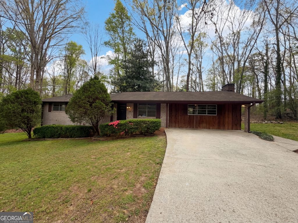 6372 S Skyline Drive, Douglasville, GA 30135