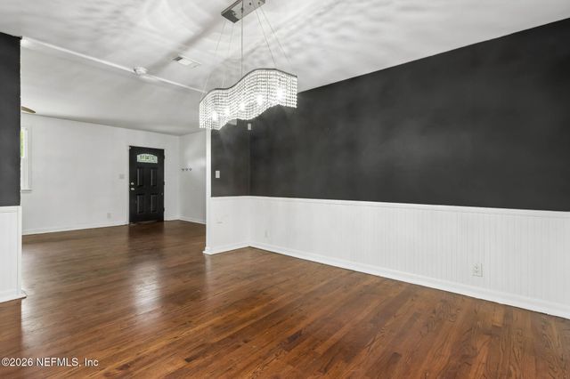 7420 HENNESSY Road, Jacksonville, FL 32244