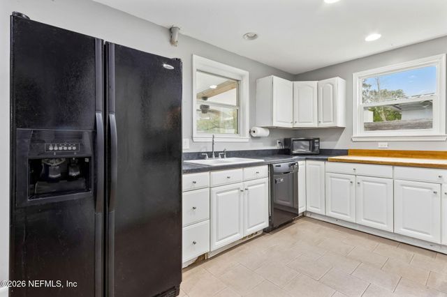 7420 HENNESSY Road, Jacksonville, FL 32244