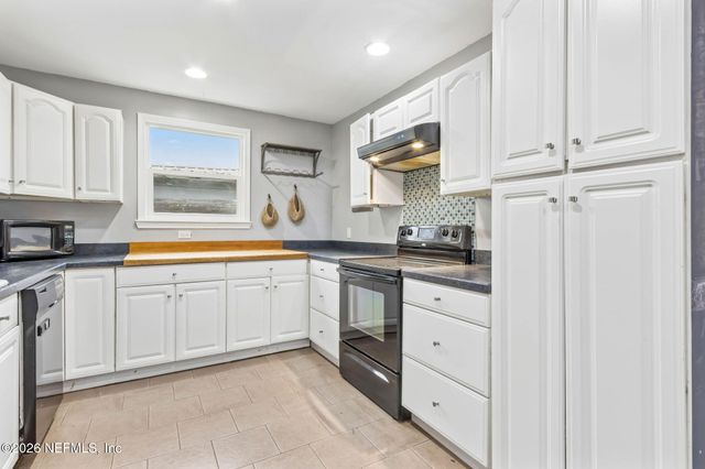 7420 HENNESSY Road, Jacksonville, FL 32244