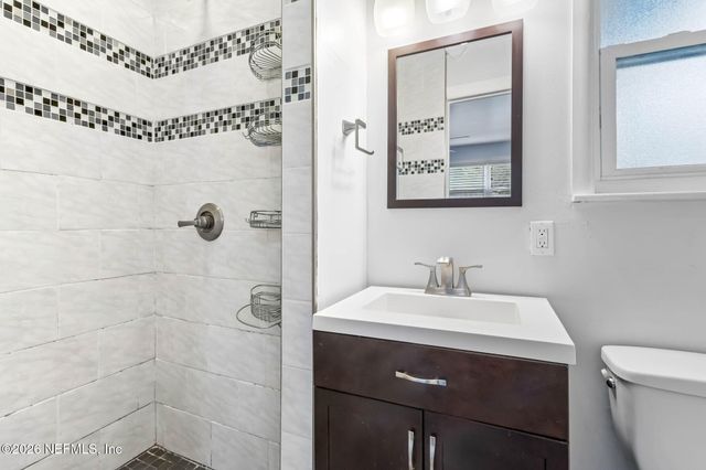 7420 HENNESSY Road, Jacksonville, FL 32244