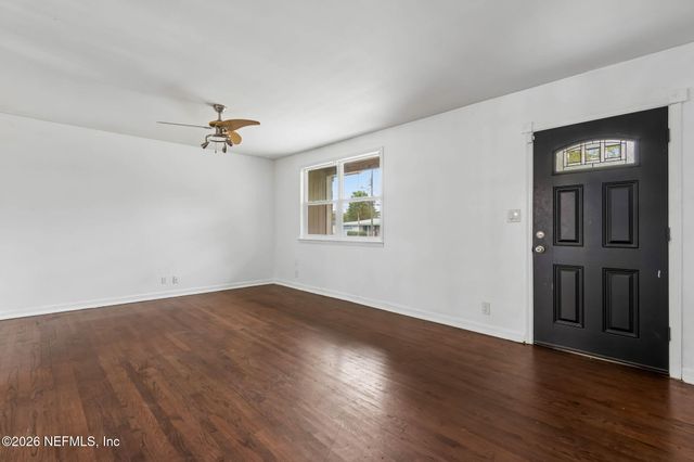 7420 HENNESSY Road, Jacksonville, FL 32244