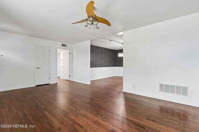 7420 HENNESSY Road, Jacksonville, FL 32244