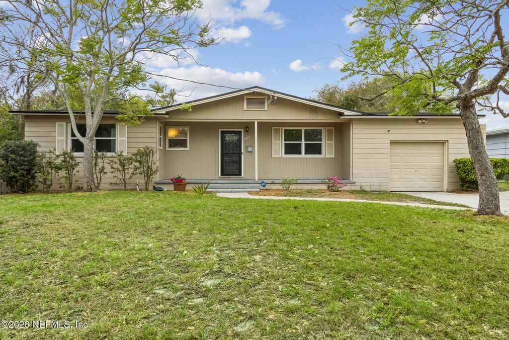 7420 HENNESSY Road, Jacksonville, FL 32244