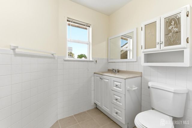 194 Bexley Lane, Piscataway, NJ 08854