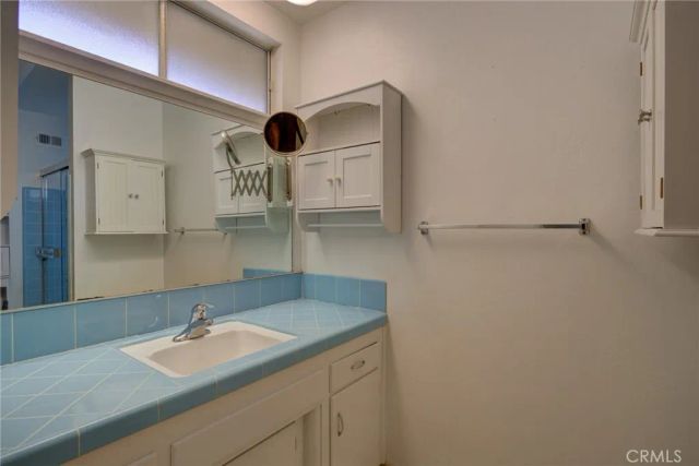 907 E El Camino, Santa Maria, CA 93454