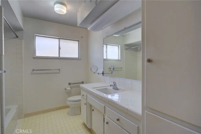 907 E El Camino, Santa Maria, CA 93454