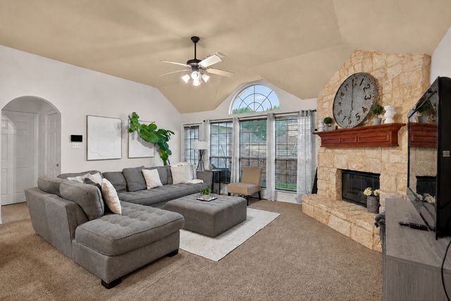 1217 Yukon Drive, Glenn Heights, TX 75154