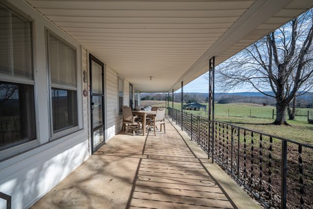 1545 Blue Springs Rd, Sparta, TN 38583