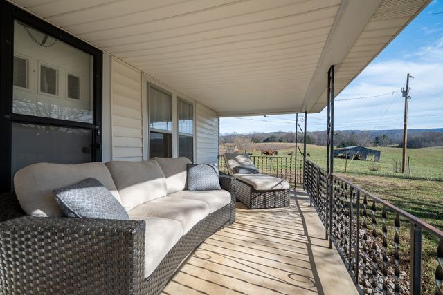 1545 Blue Springs Rd, Sparta, TN 38583