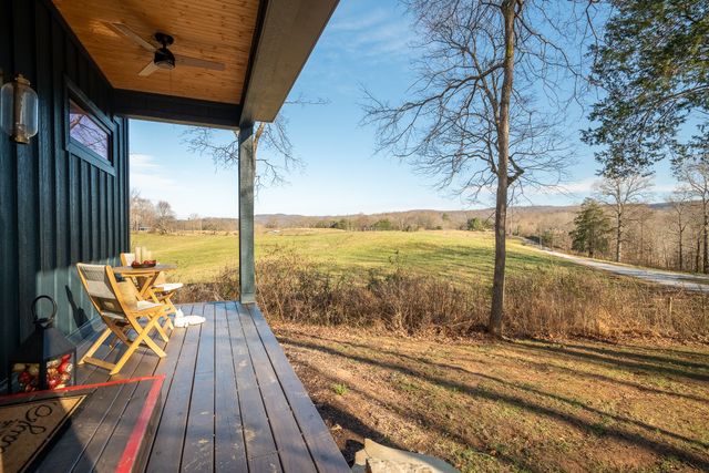 1545 Blue Springs Rd, Sparta, TN 38583