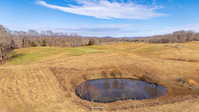 1545 Blue Springs Rd, Sparta, TN 38583