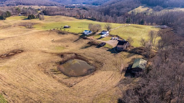 1545 Blue Springs Rd, Sparta, TN 38583