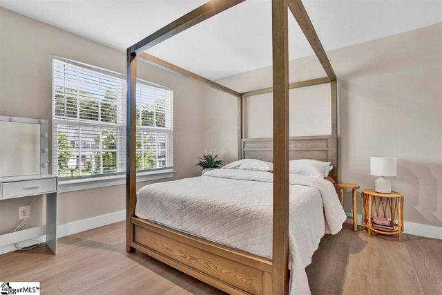 1694 Burtonwood Drive, Moore, SC 29369