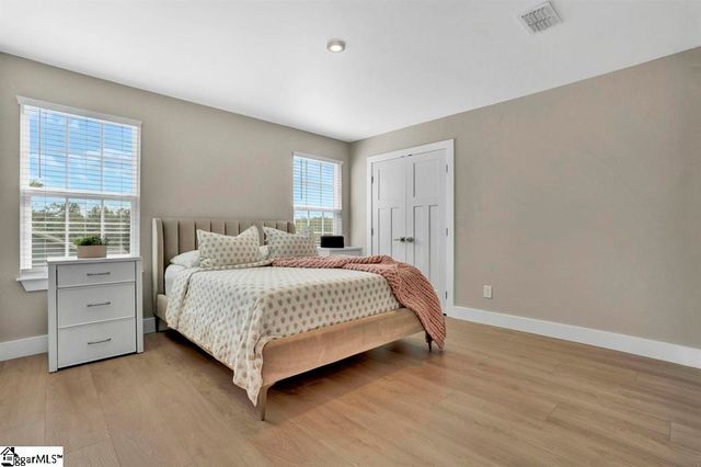 1694 Burtonwood Drive, Moore, SC 29369