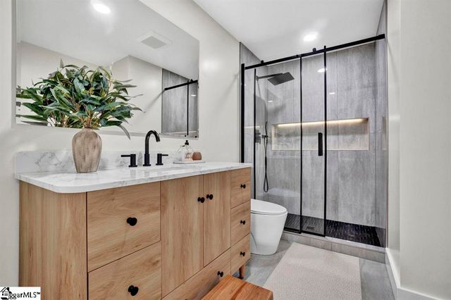 1694 Burtonwood Drive, Moore, SC 29369