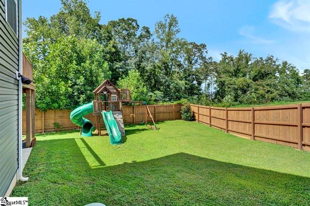 1694 Burtonwood Drive, Moore, SC 29369