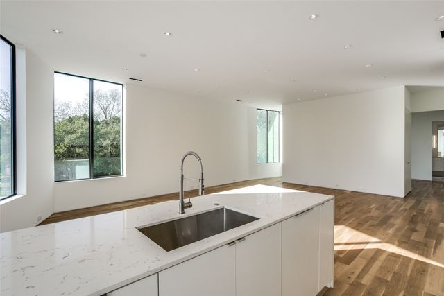 2422 N Carroll Avenue 2, Dallas, TX 75204