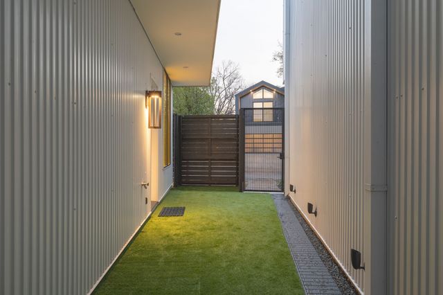 2422 N Carroll Avenue 2, Dallas, TX 75204