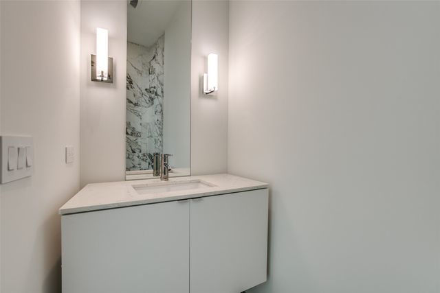 2422 N Carroll Avenue 2, Dallas, TX 75204