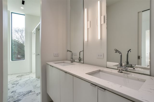 2422 N Carroll Avenue 2, Dallas, TX 75204