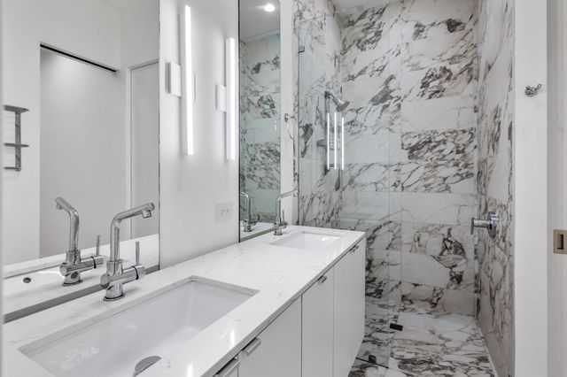 2422 N Carroll Avenue 2, Dallas, TX 75204