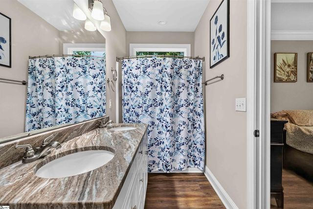 136 N Forest Circle, Marietta, SC 29661